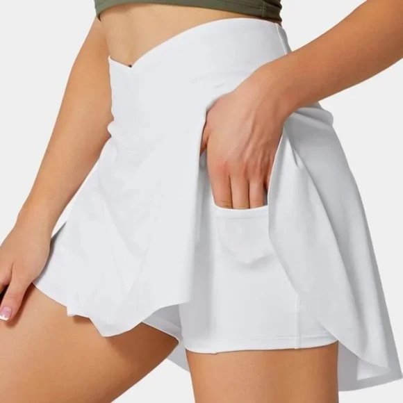 HALARA Dresses & Skirts - NWT HALARA Everyday Cloudful Air Crossover 2-in-1 Cool Touch Tennis Skirt Small